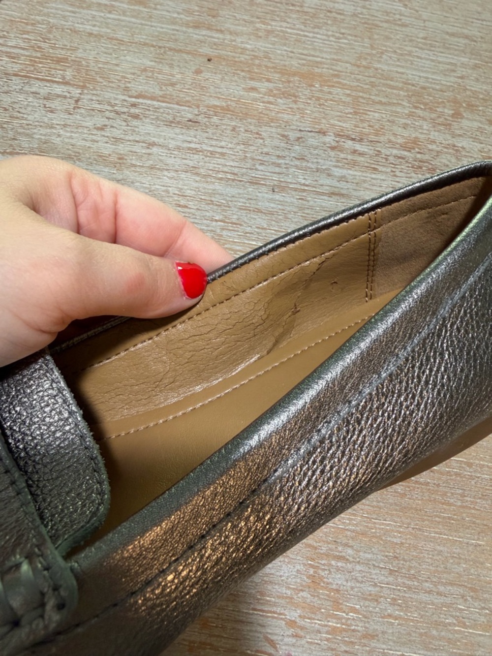 Sz 6.5 Coach Metallic Pewter “Fredrica” Leather Loafers Slip-On Flats $150 MSRP - Picture 9 of 10